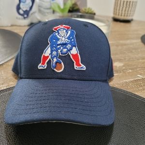 New Era Cap Men's NFL New England Patriots Pat Mascot 59FIFTY Fitted Hat - 7 3/8